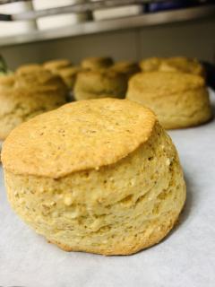 全粒粉と発酵バターのスコーン^_^!