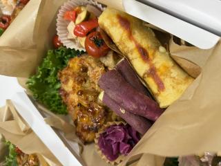 地鶏のグリル きのことトマトのソース♪